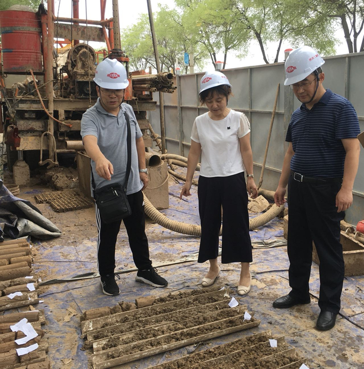 62a68d7cb6da5.jpg 周曉燕工作照.jpg